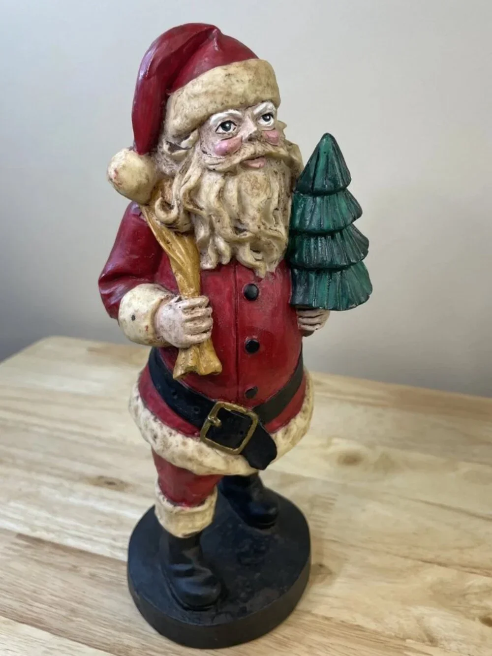 Vintage Windsor Collection Santa Claus Figurine Resin Christmas Decor w/ Box